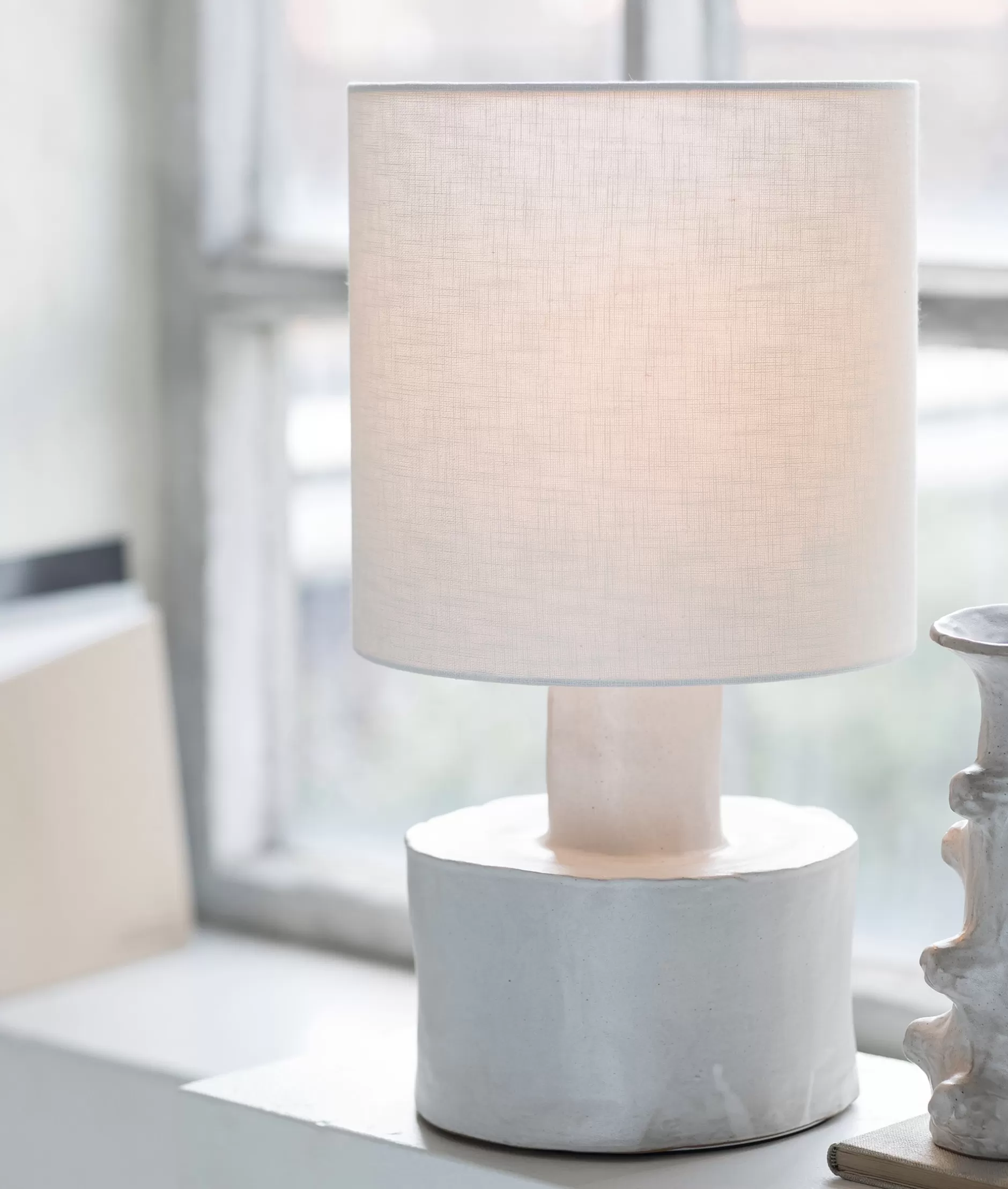 Lampada da Tavolo Catherine - Illuminazione Elegante 10DAYS con Design Moderno