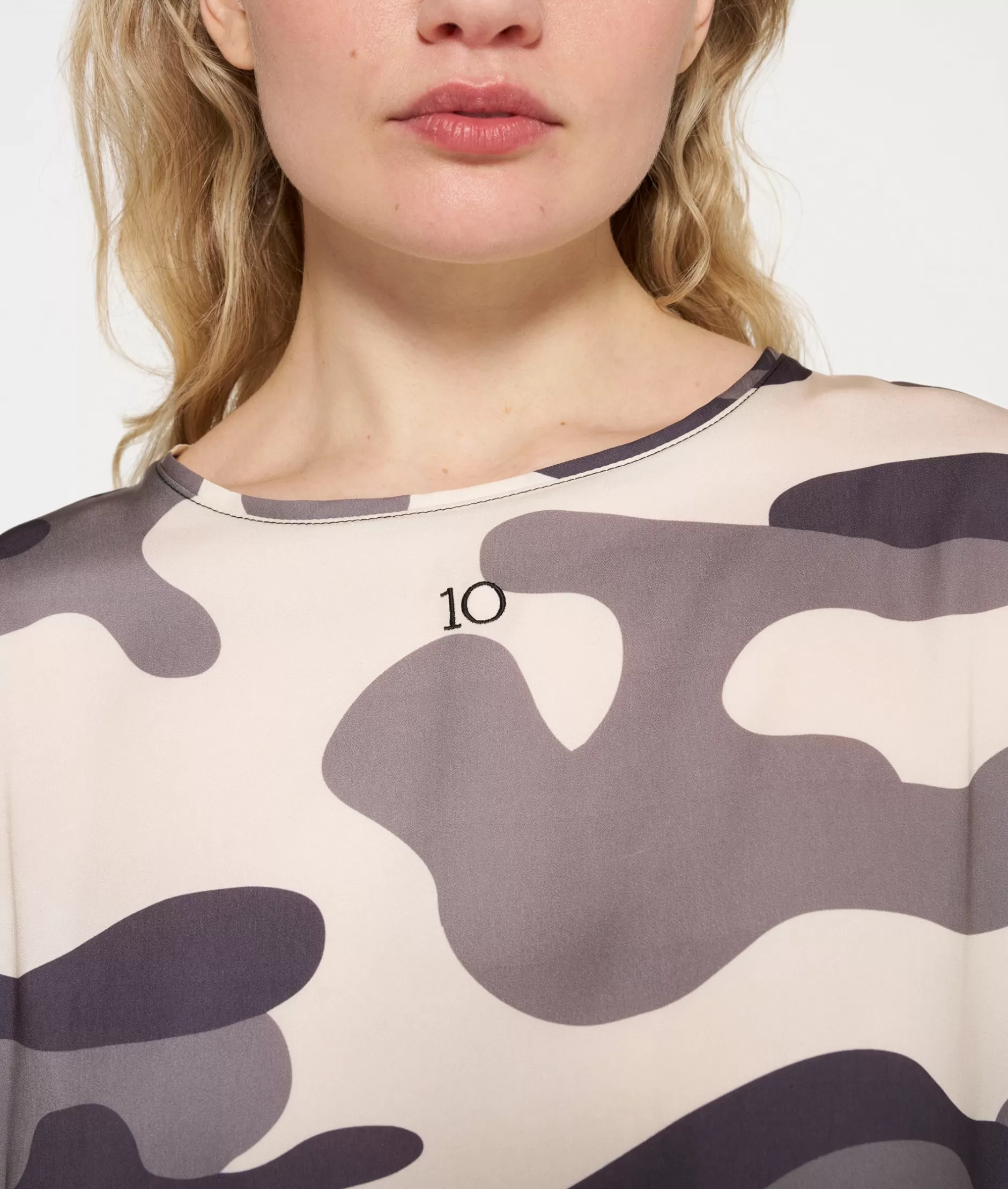 10DAYS Camicia Casual Donna con Stampa Mimetico - T-Shirt Style Confortevile per Look Urbani