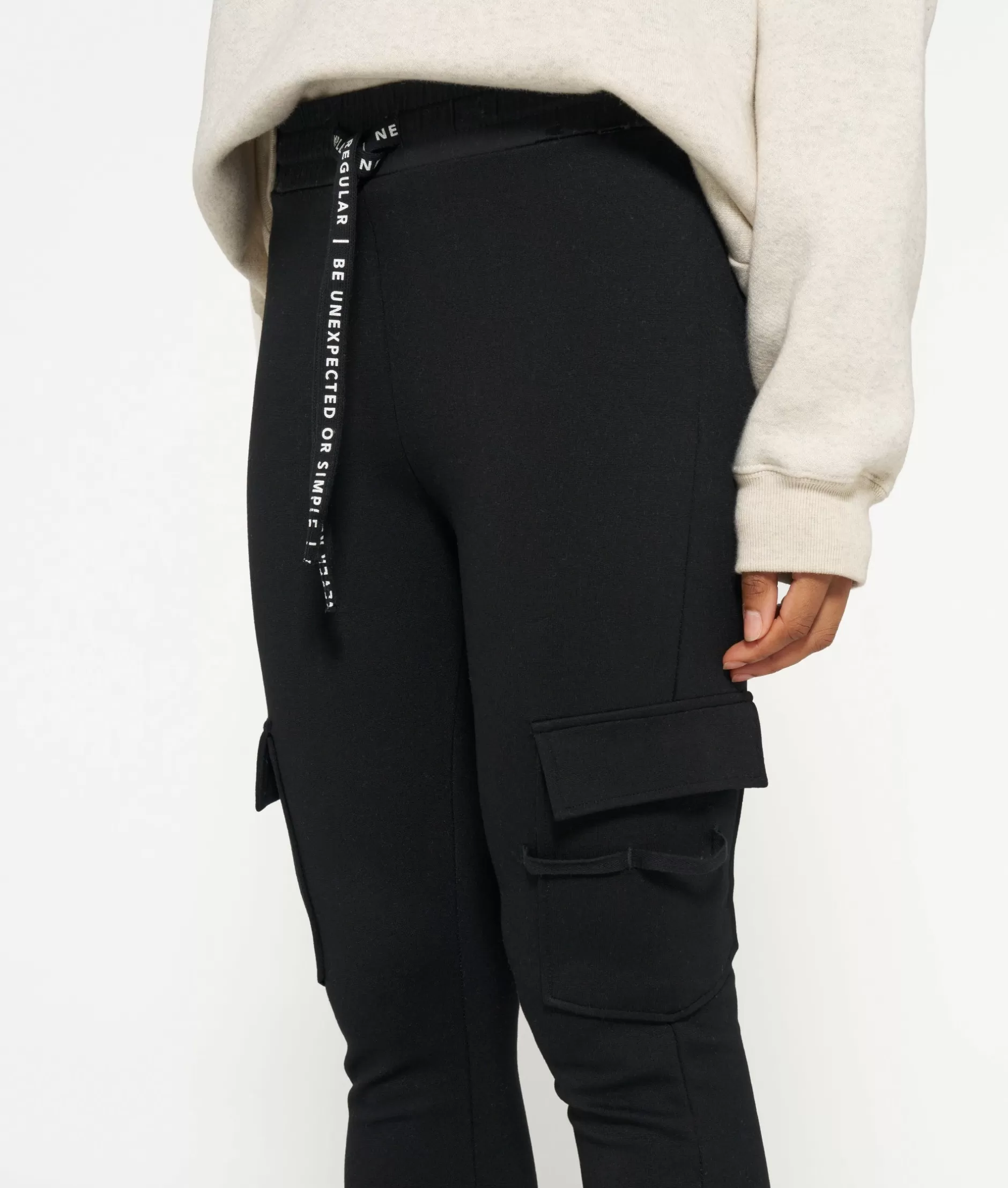 Leggings Donna 10 Giorni - Pantaloni Sportivi Cargo con Tasche Funzionali e Design Ergonomico