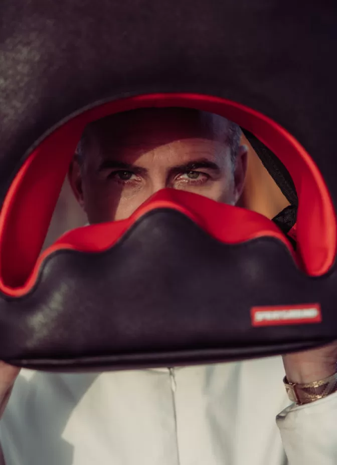 Zaino Sprayground DLXV Decodificatore - Design Futuristico e Capiente per lo Stile Urbano