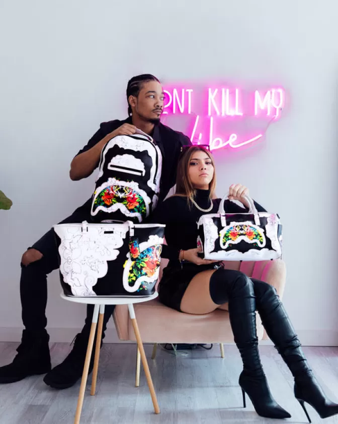 Sprayground - Shopping Bag in Tema Floreale con Dettagli Artistici | Borse Donna Stile Unico
