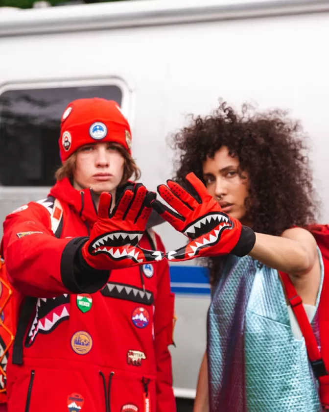 Guanti Sprayground High-Tech per Esplorazioni Globali - Protezione Termica Impermeabile con Design Avventura Estrema

（：，，/，