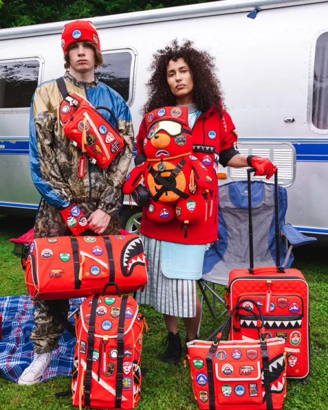 Zaino Sprayground Colline: Avventura Globale Multifunzione per Escursioni Resistenti