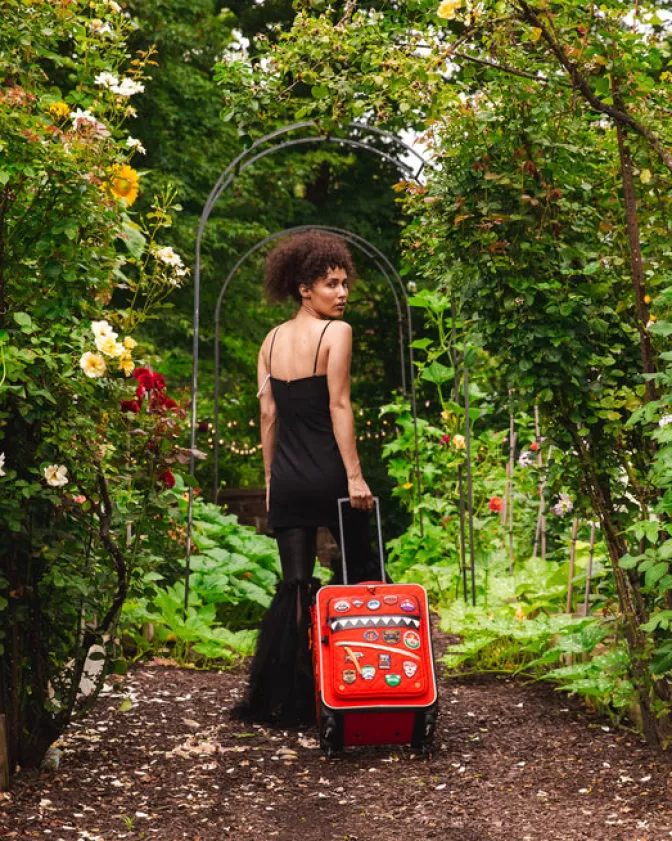 Valigia Cabina Compatta Sprayground - Design Avanguardista per Viaggi Globali | Saldi Esclusivi su Bagagli da Trasporto Premium