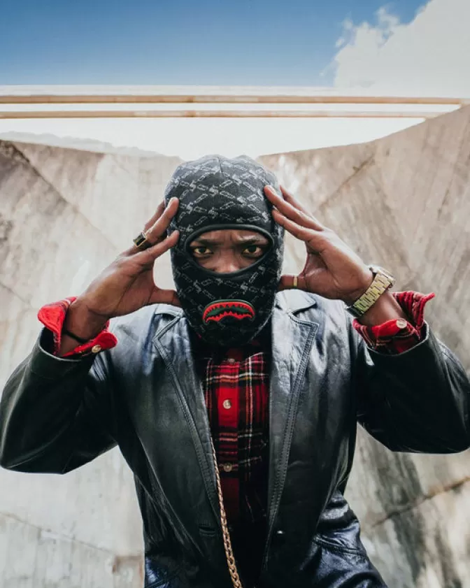 Passamontagna Sprayground - Il Padrino Edition  
Protezione termica premium per climi polari  
Accessori invernali con design iconico