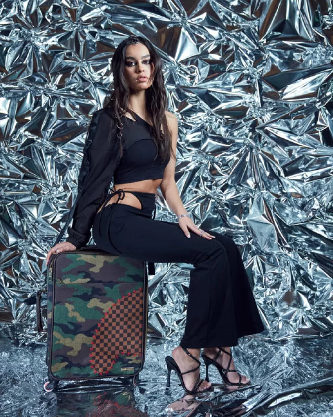 Sprayground Valigia Cabina Shark Paradox - Bagaglio a Mano Jet-Setter con Stile Urbano | Offerta Esclusiva per Viaggiatori Audaci