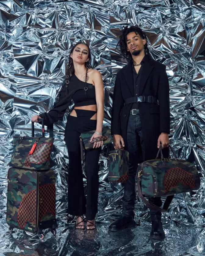 Sprayground Valigia Cabina Shark Paradox - Bagaglio a Mano Jet-Setter con Stile Urbano | Offerta Esclusiva per Viaggiatori Audaci