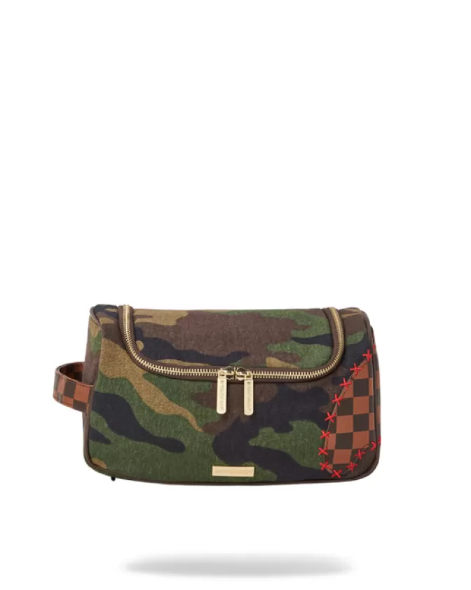 Sprayground Borsa da Toeletta Shark: Portavalori Stile Urbano con Design Paradossale - Edizione Limitata