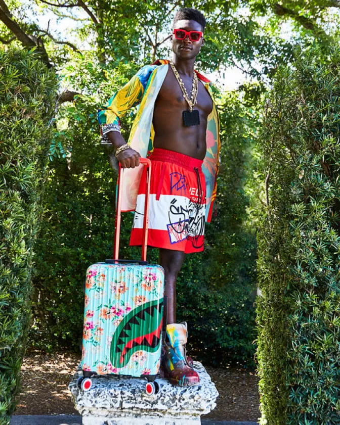 Valigia Cabina Sprayground Scocca Rigida - Design Esclusivo Sharknautics della Collezione Santuario
