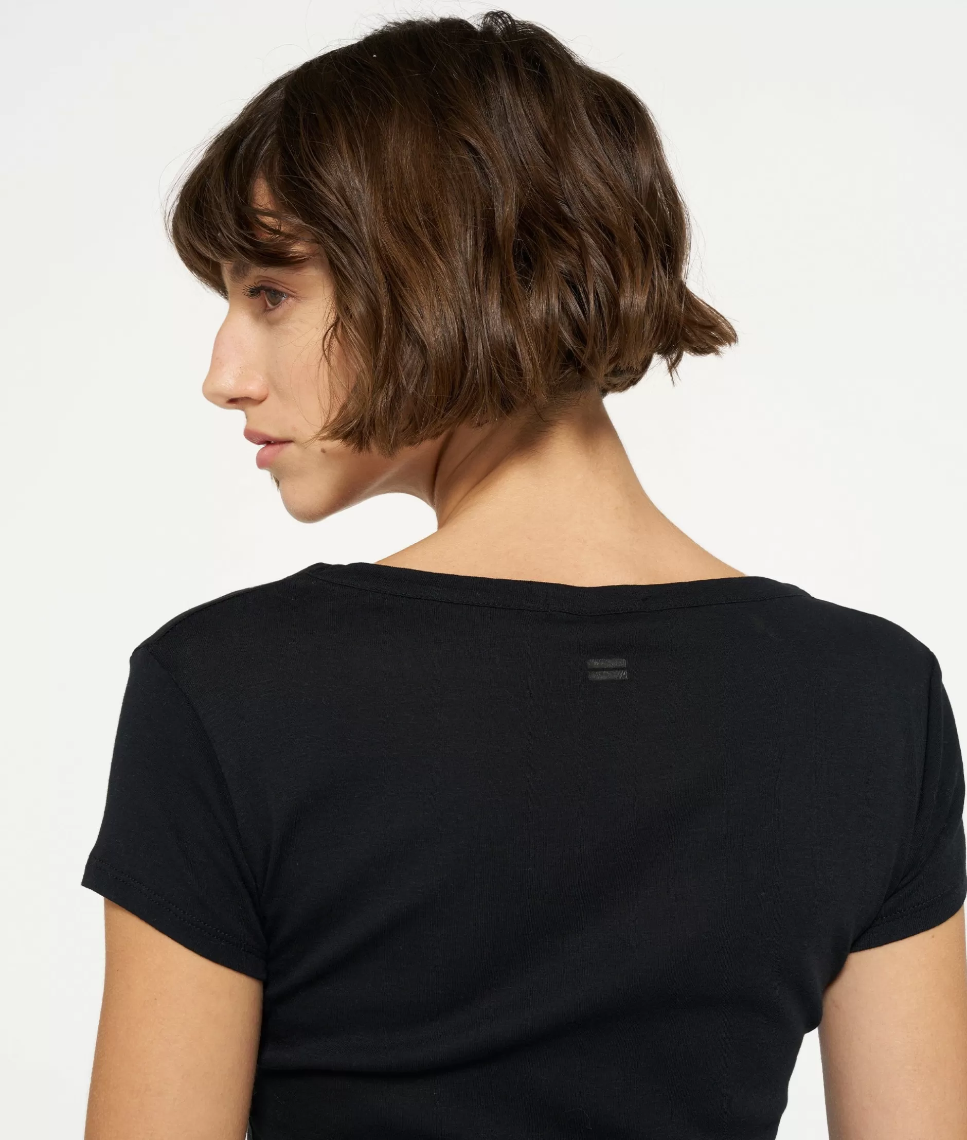 Maglietta Essenziale Slim Fit Donna - Design Moderno 10DAYS Collection, Taglio Aderente Confortevole in Cotone Premium