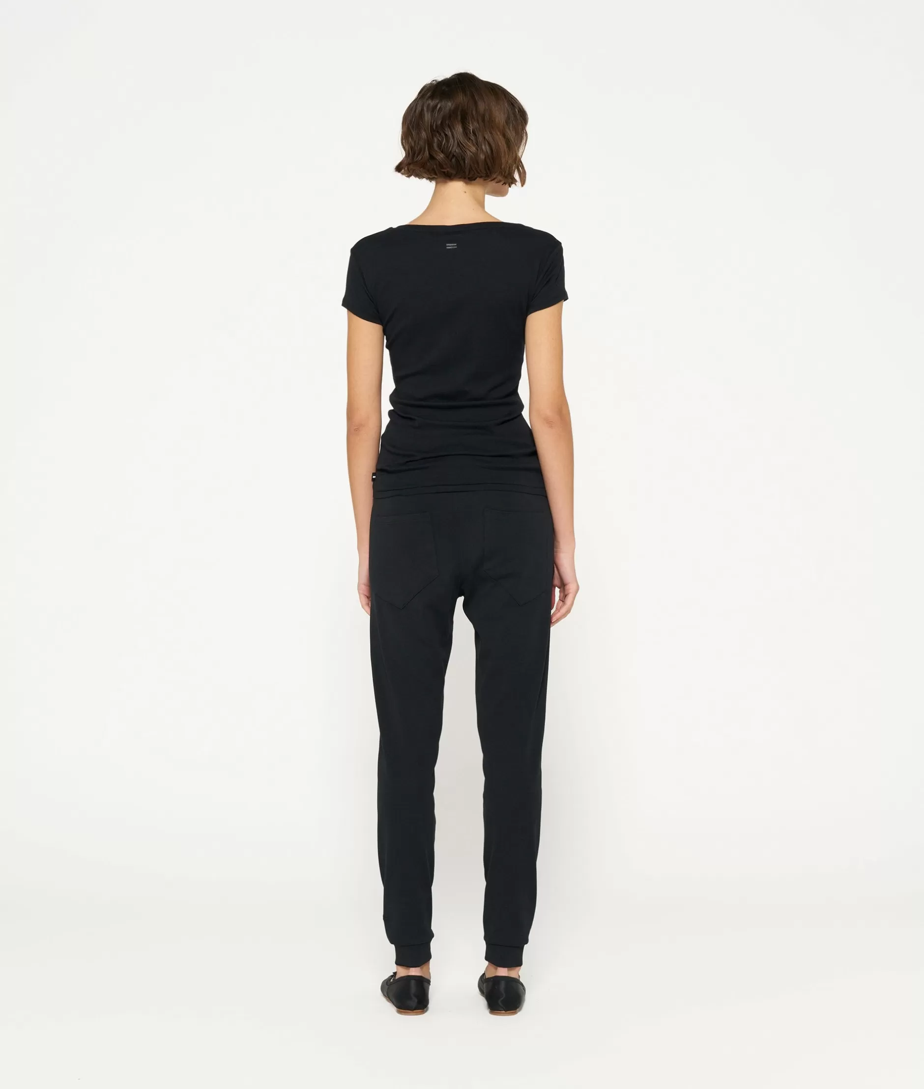 Maglietta Essenziale Slim Fit Donna - Design Moderno 10DAYS Collection, Taglio Aderente Confortevole in Cotone Premium