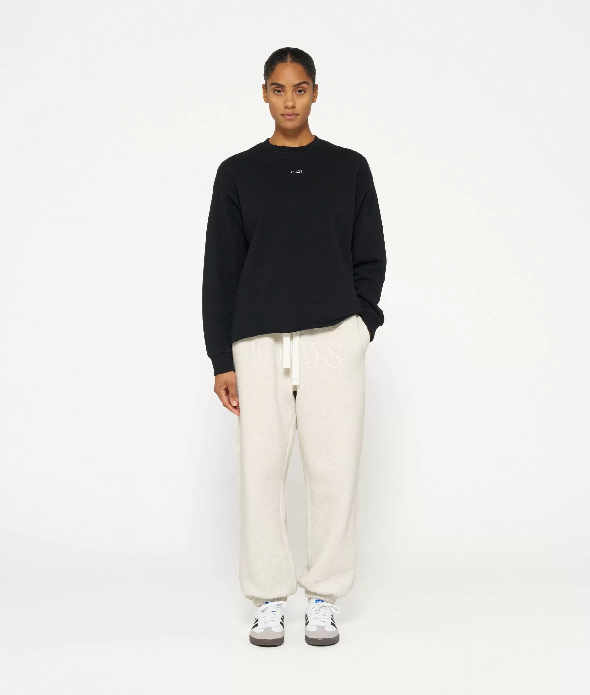 Felpa Donna 10DAYS con Logo Ricamato - Stile Casual e Confortevole per Tutto il Giorno