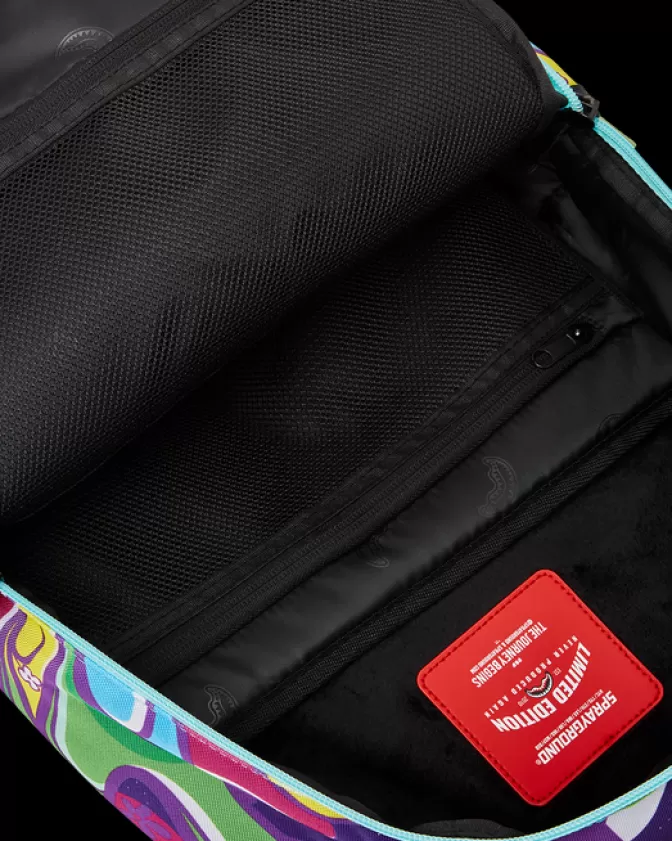 Zaini Sprayground: Compagni per Avventure e Stile con Design Labbra Iconico