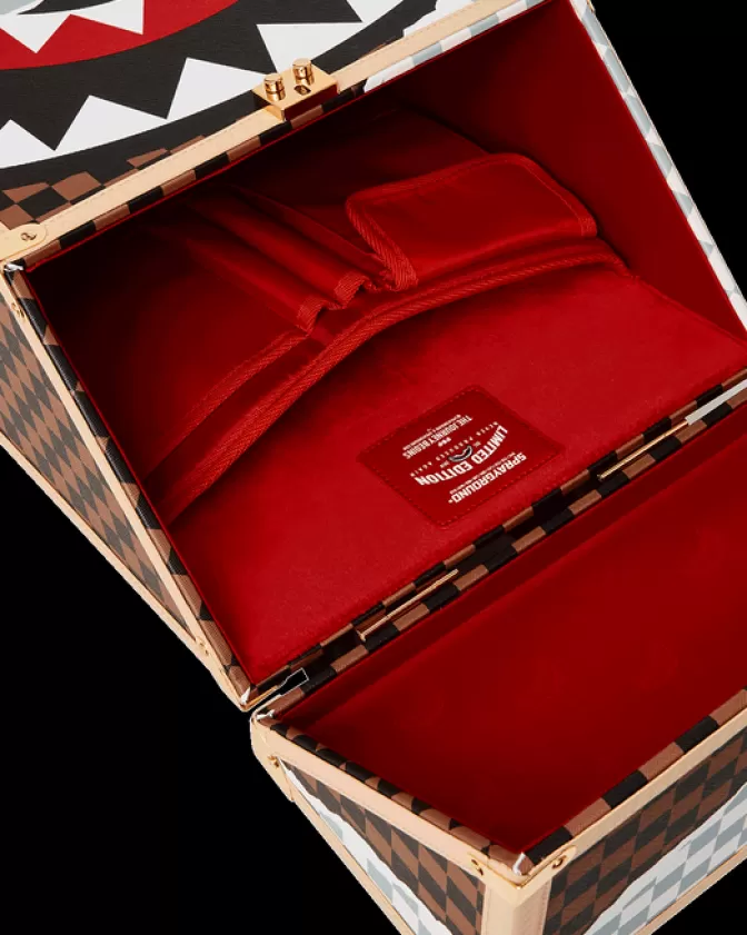 Zaino Sprayground Collezione Endeavour Impetuoso II - Design Shark Chaturanga Modello 1900 per Avventure Urbane