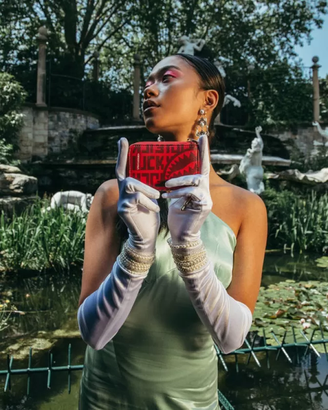 Portafoglio Sprayground con Stampa 'Veni Vidi Vici' - Stile Urbano e Design Essenziale
