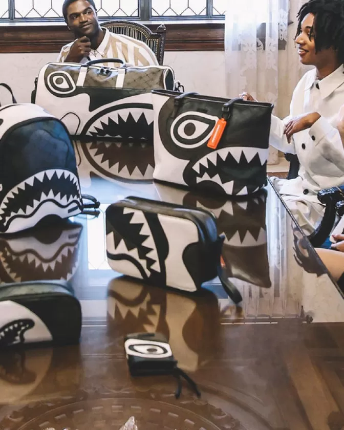 Sprayground - Borsa Toilette Premium con Design Esclusivo per Viaggi in Stile Urbano, Portafogli Multiuso di Lusso