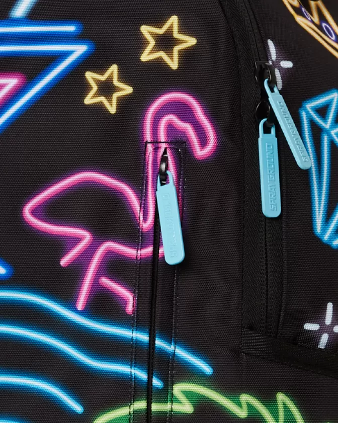 Zaino SprayGround Weekend Warrior - Compagno Ideale per Avventure Urbane e Viaggi Stilosi