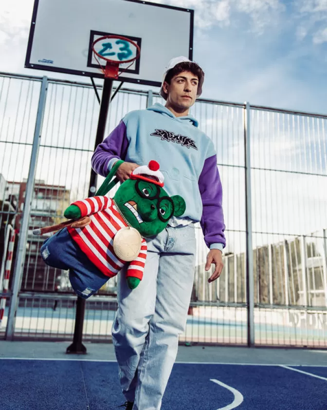 Sprayground Zaini Peluche Originali: Cerca Waldo e Money Bear - Design Unico da Collezione