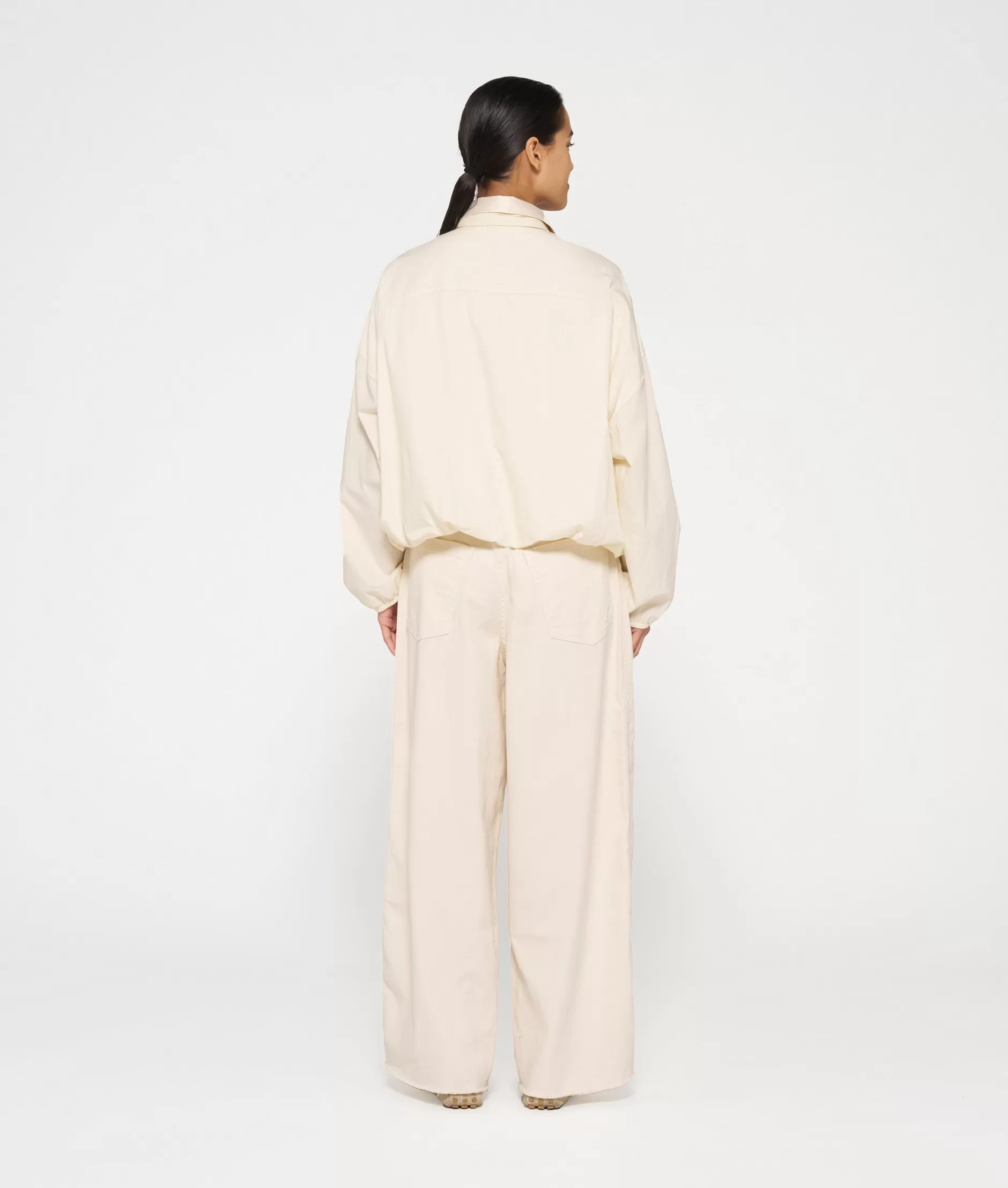 Pantaloni Larghi Donna in Tessuto Twill - Moderno Taglio Oversize per Stile Casual e Confort Giornaliero (Collezione 10DAYS Autunno/Inverno 2024)