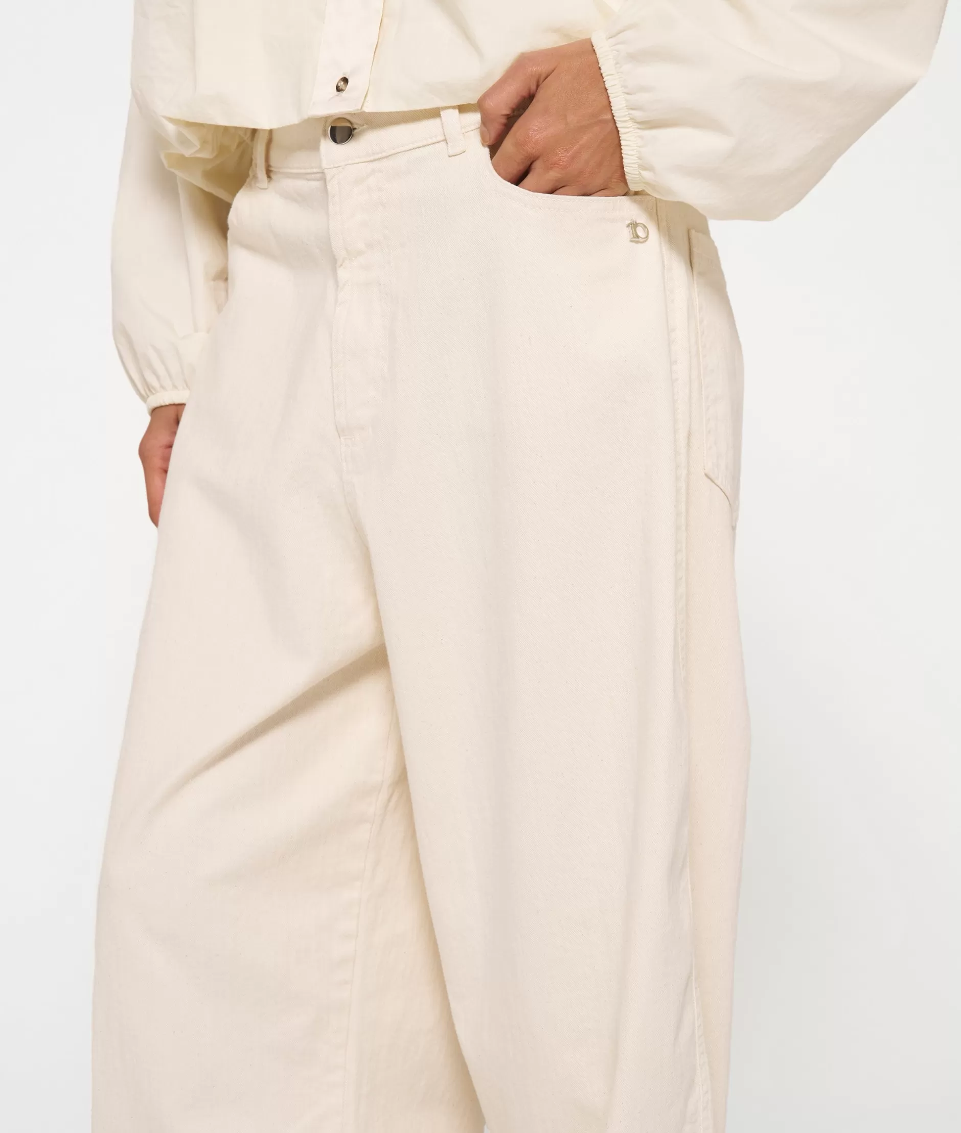 Pantaloni Larghi Donna in Tessuto Twill - Moderno Taglio Oversize per Stile Casual e Confort Giornaliero (Collezione 10DAYS Autunno/Inverno 2024)