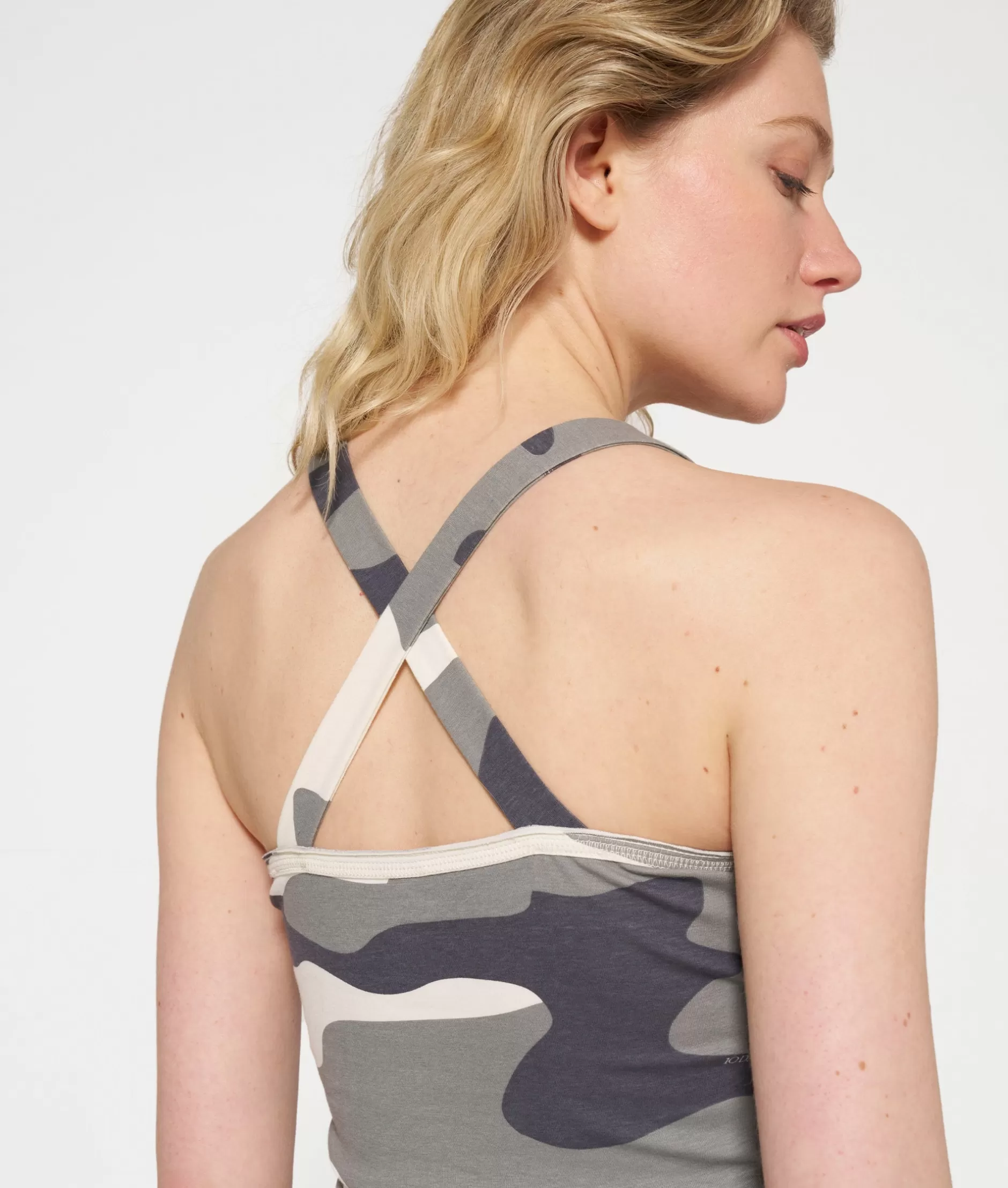 Limited Edition Wrapper Camo - Confezione Esclusiva 10-Giorni per Donna con Stile Militare