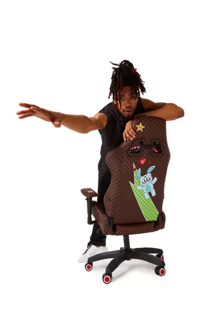Sprayground Presenta: Poltrona Gaming WTF - Edizione Limitata Esclusiva

(Alternativa 1) Sprayground Serie Premium: Sedia da Gioco WTF - Pezzo Collezionistico Rarissimo

(Alternativa 2) Poltrone Gaming Sprayground - Modello WTF in Edizione Numerata Limitata