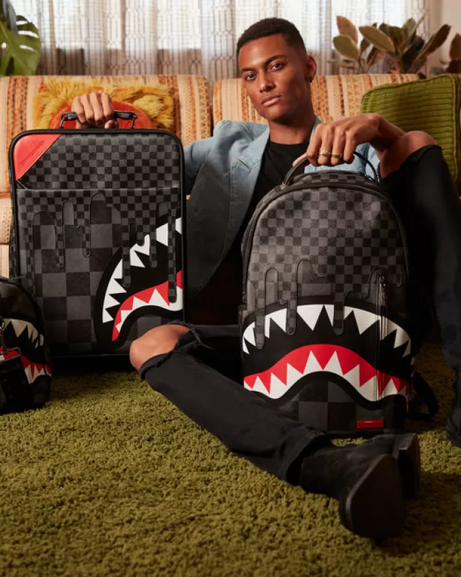 Valigia Cabina Sprayground XTC - Squali Grigi Stile Parigi, Design Jet-Setter con Prezzo Top 

(：，