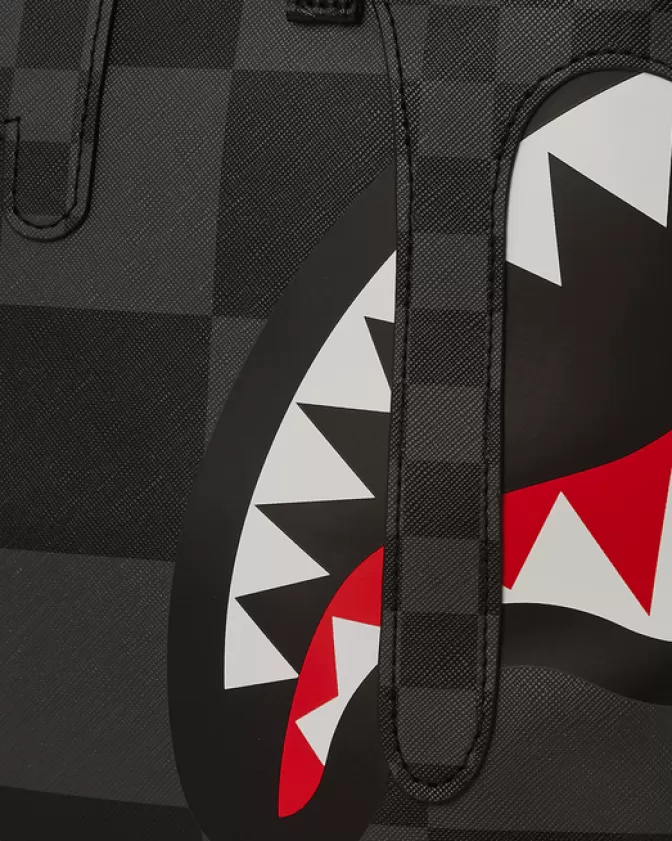 Sprayground Borsa a Tracolla TOTES XTC - Design con Squali Grigi nella Parigi Urbana | Ispirazione Streetwear