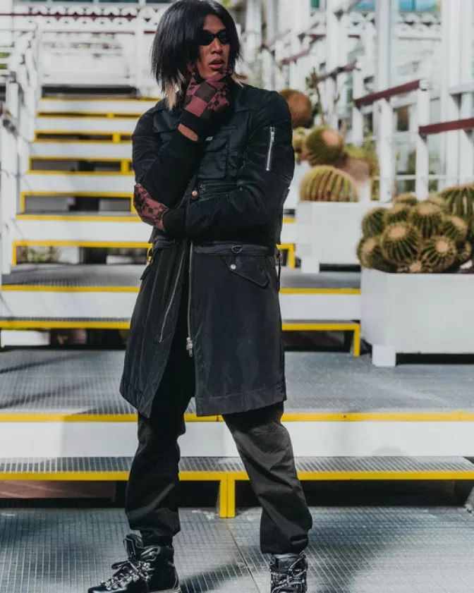 Guanti Sprayground XTC Shark - Edizione Limitata Parigi per Temperature Estreme 

Design esclusivo con tecnologia termica avanzata, ideale per sport invernali e avventure urbane.